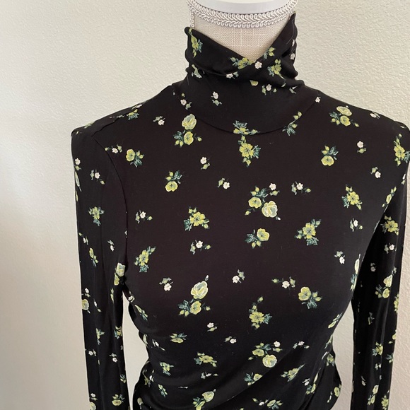 H&M MOCK NECK TOPS - Picture 5 of 6